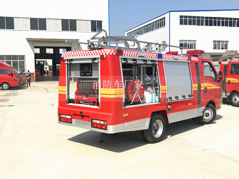 �|�LС�ͼ�ˮ�F����܇(���A�{���)